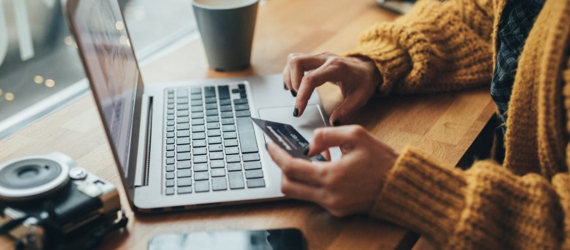 Pourquoi suis-je en proie aux achats compulsifs ? Comment me raisonner ?